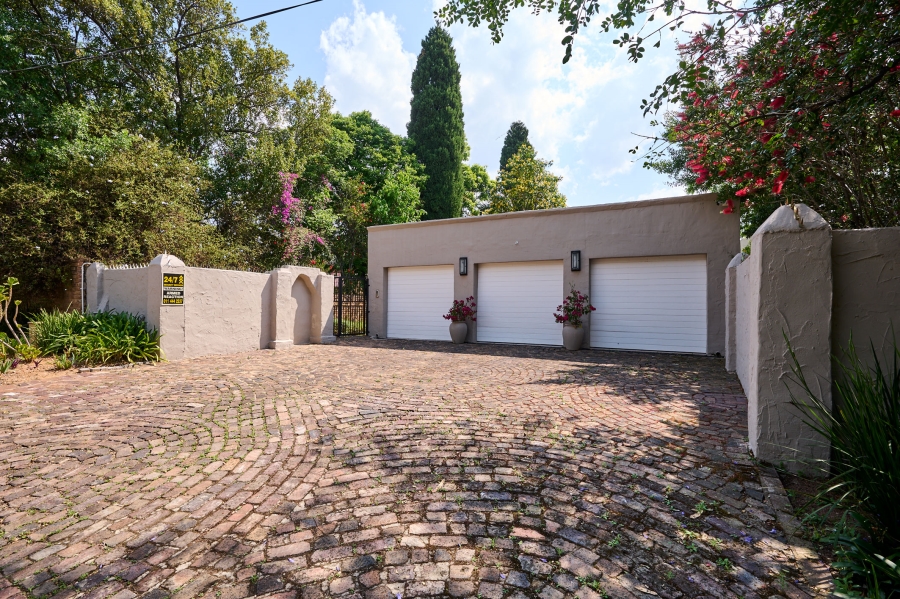 4 Bedroom Property for Sale in Woodmead Gauteng