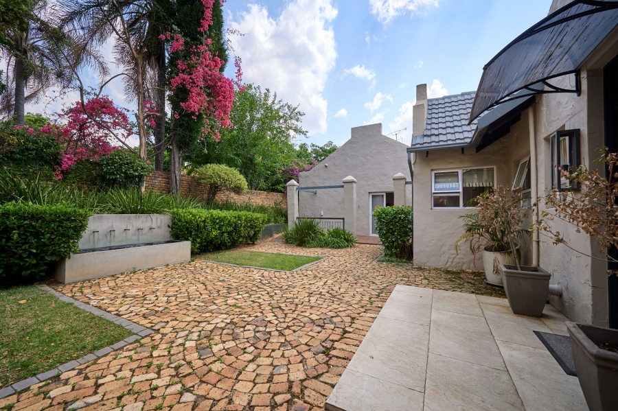 4 Bedroom Property for Sale in Woodmead Gauteng