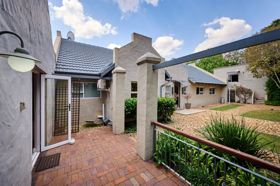 4 Bedroom Property for Sale in Woodmead Gauteng