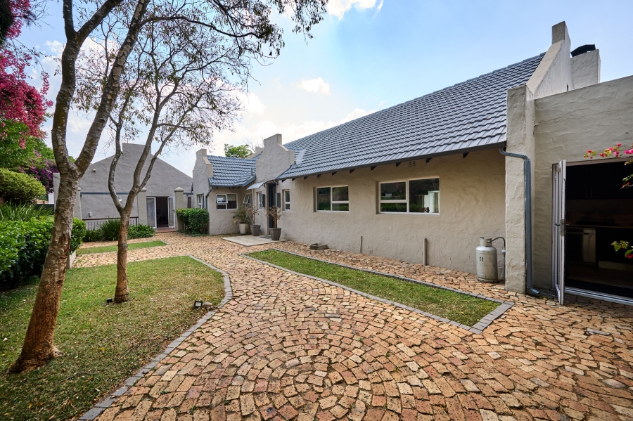 4 Bedroom Property for Sale in Woodmead Gauteng