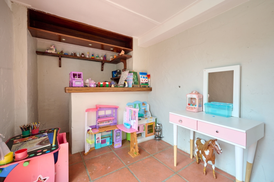4 Bedroom Property for Sale in Woodmead Gauteng