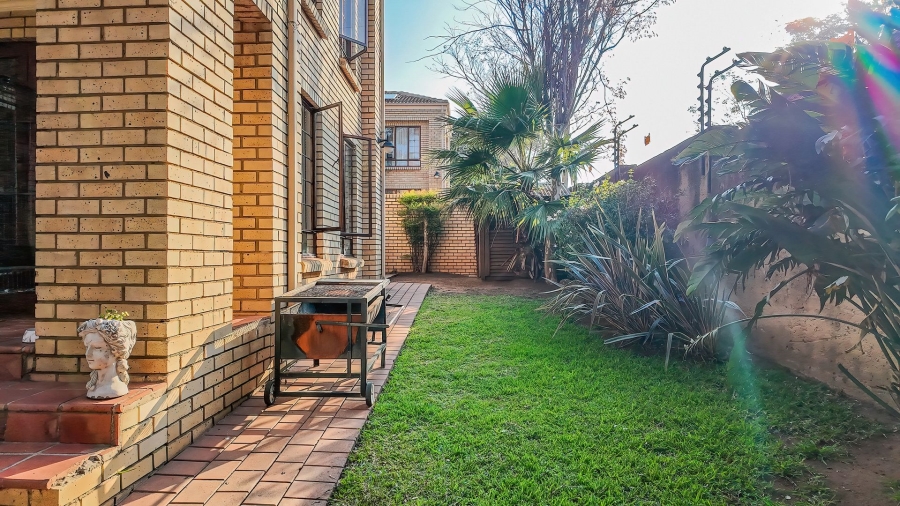 To Let 3 Bedroom Property for Rent in Moreleta Park Gauteng