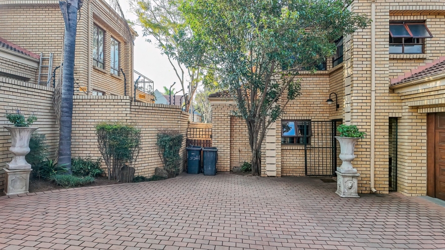 To Let 3 Bedroom Property for Rent in Moreleta Park Gauteng