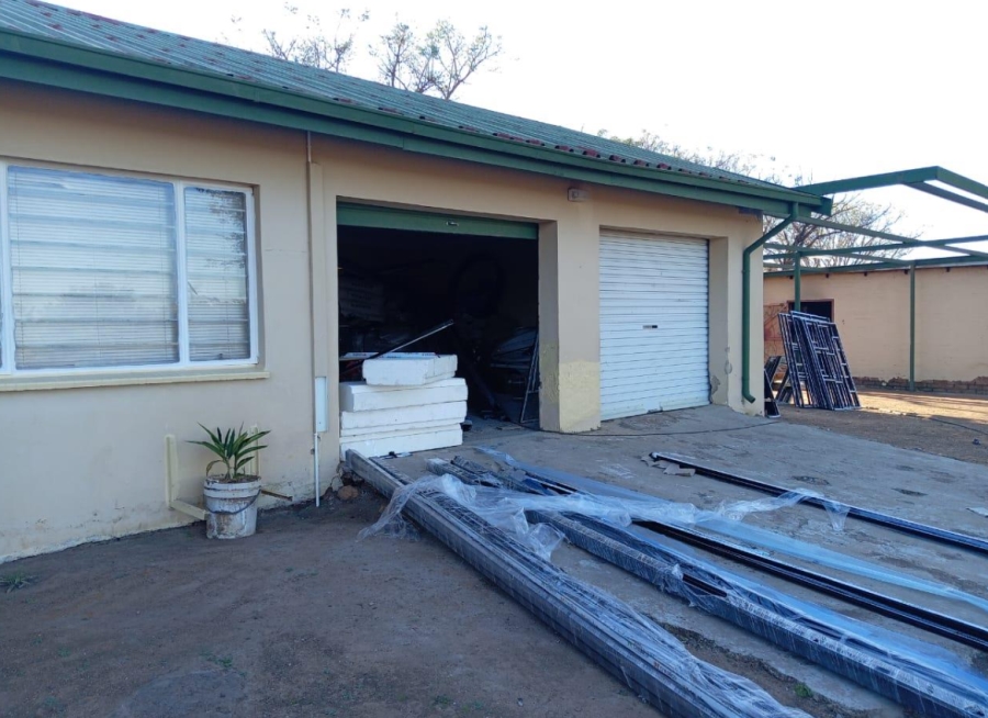 3 Bedroom Property for Sale in Vasfontein AH Gauteng