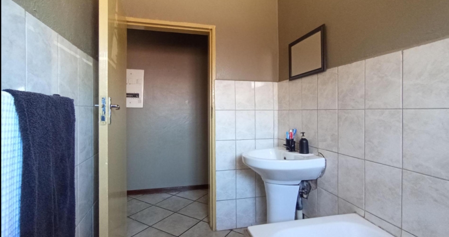 3 Bedroom Property for Sale in Karenpark Gauteng