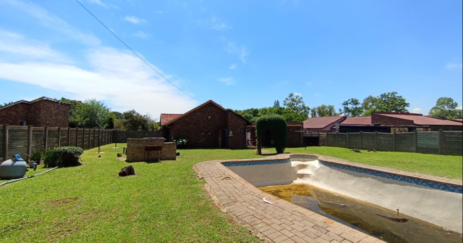 3 Bedroom Property for Sale in Karenpark Gauteng