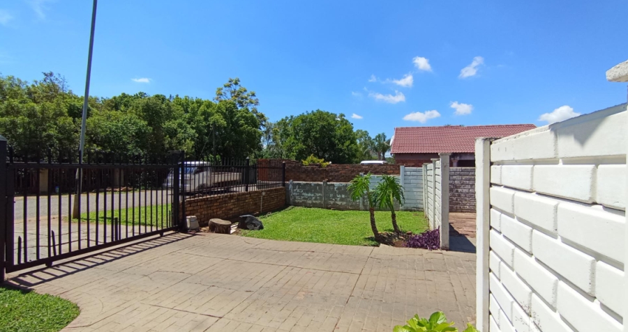 3 Bedroom Property for Sale in Karenpark Gauteng