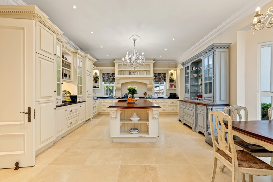 5 Bedroom Property for Sale in Bryanston Gauteng