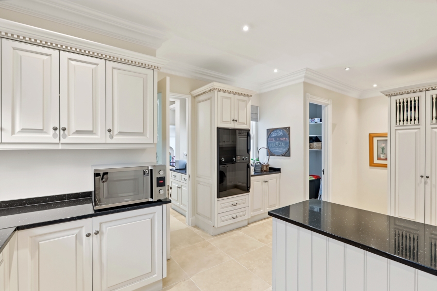 5 Bedroom Property for Sale in Bryanston Gauteng