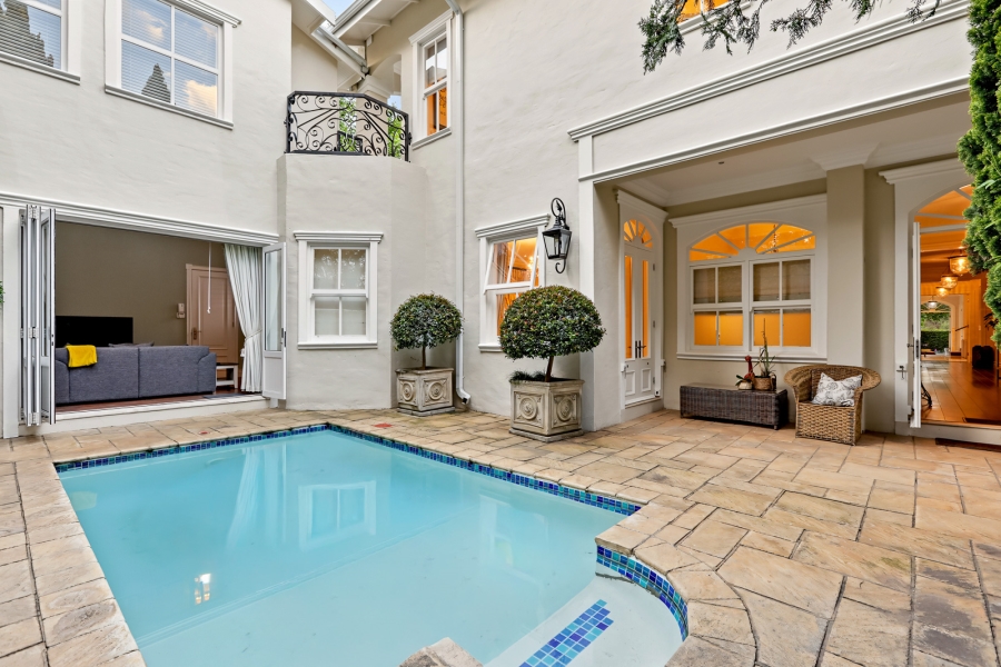 5 Bedroom Property for Sale in Bryanston Gauteng