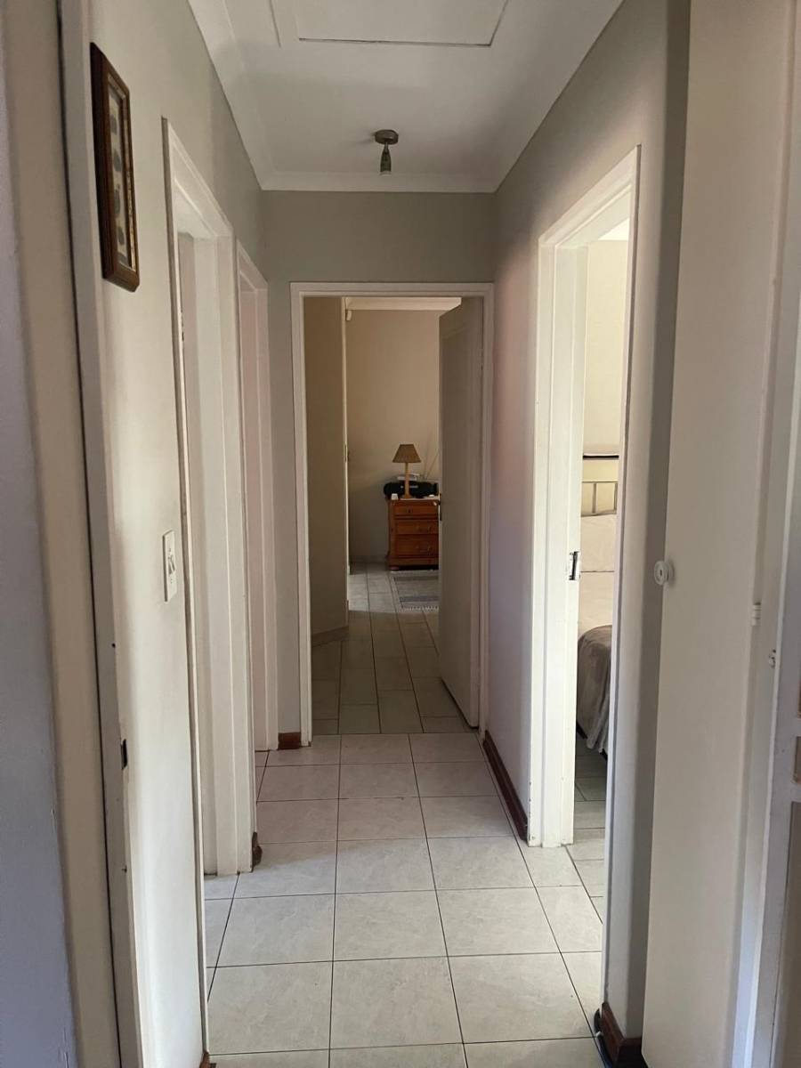 To Let 3 Bedroom Property for Rent in Bassonia Gauteng