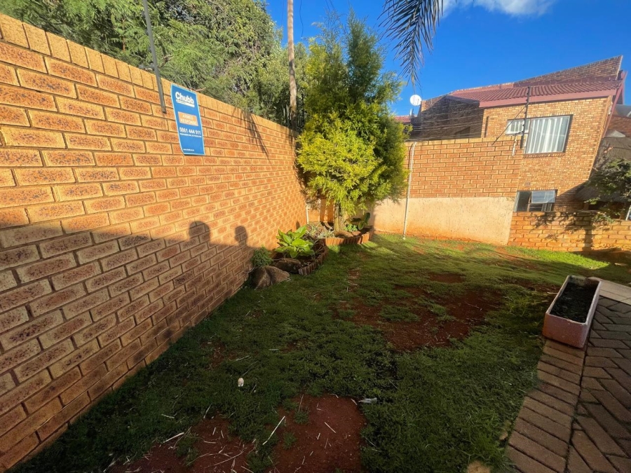 To Let 3 Bedroom Property for Rent in Bassonia Gauteng