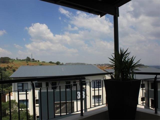 To Let 1 Bedroom Property for Rent in Oakdene Gauteng