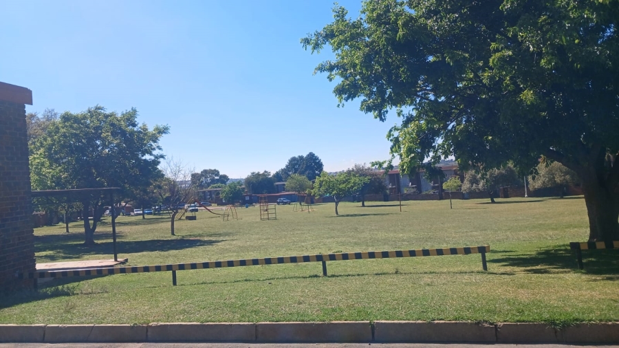 3 Bedroom Property for Sale in Groblerpark Gauteng