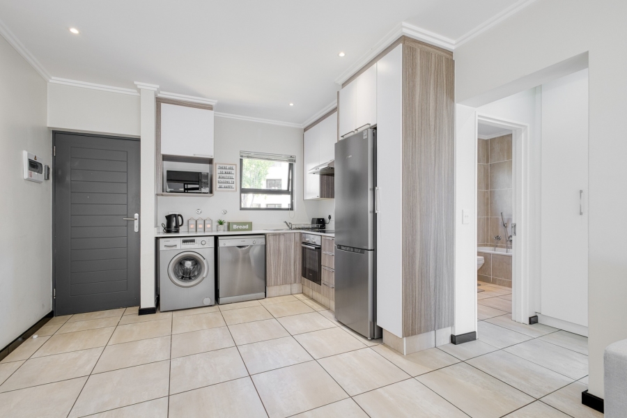 To Let 1 Bedroom Property for Rent in Lonehill Gauteng