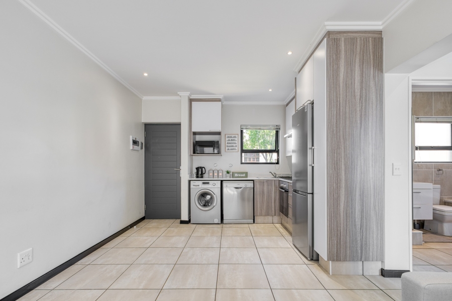 To Let 1 Bedroom Property for Rent in Lonehill Gauteng