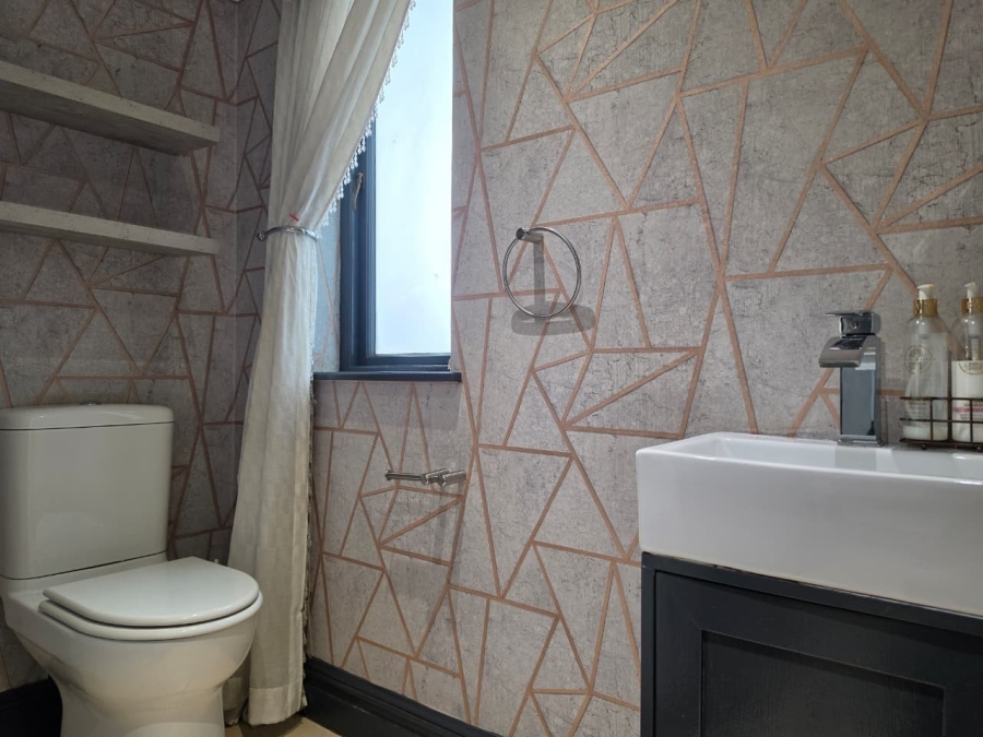 4 Bedroom Property for Sale in Sunward Park Gauteng