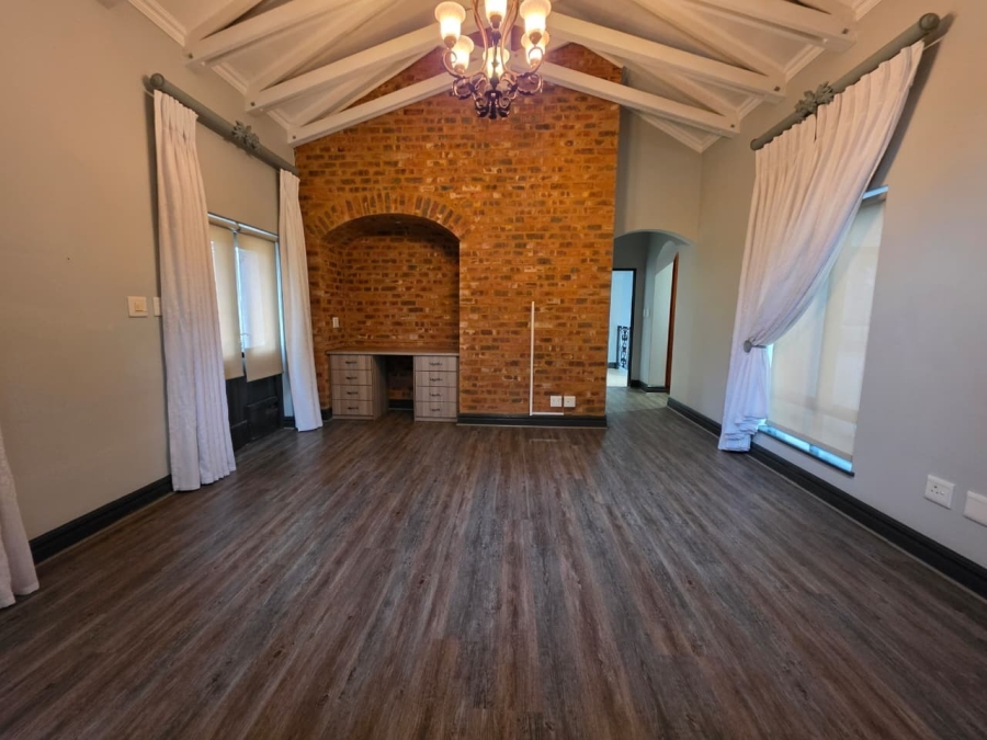 4 Bedroom Property for Sale in Sunward Park Gauteng