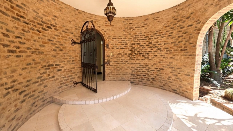 To Let 6 Bedroom Property for Rent in Waterkloof Ridge Gauteng