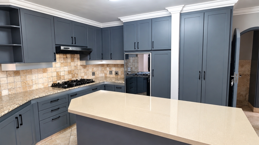 To Let 6 Bedroom Property for Rent in Waterkloof Ridge Gauteng