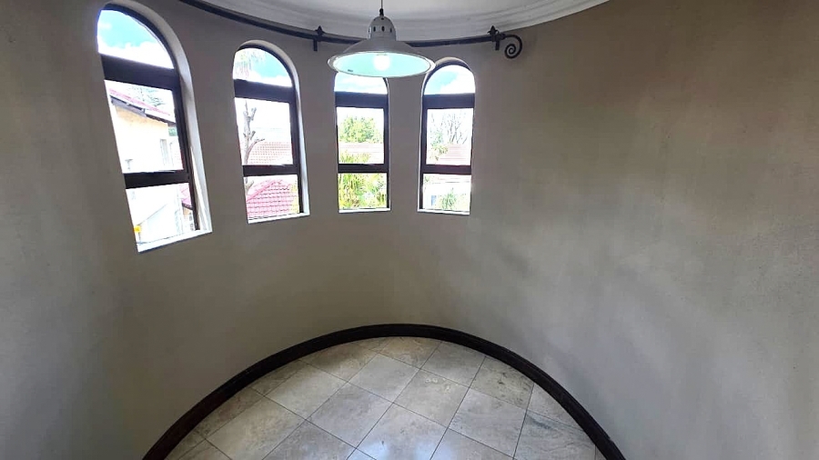To Let 6 Bedroom Property for Rent in Waterkloof Ridge Gauteng