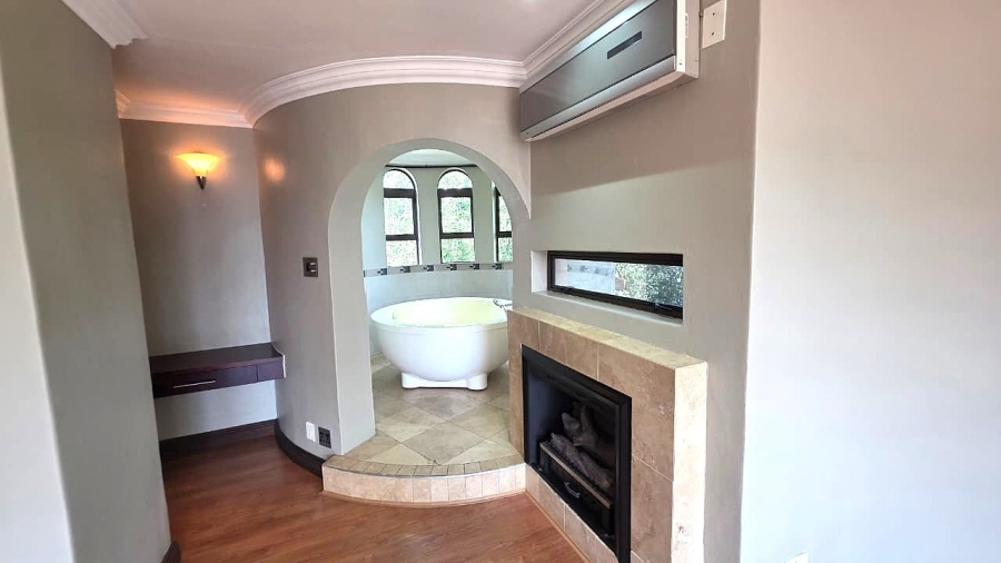 To Let 6 Bedroom Property for Rent in Waterkloof Ridge Gauteng