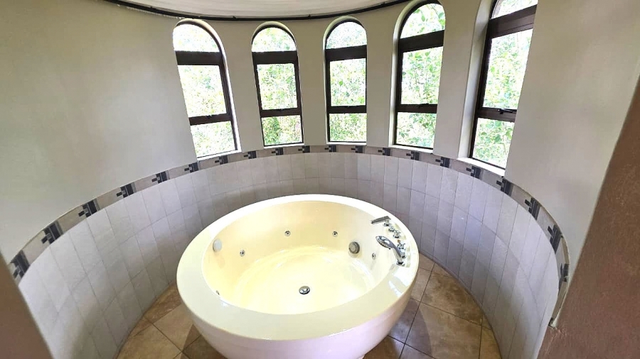 To Let 6 Bedroom Property for Rent in Waterkloof Ridge Gauteng