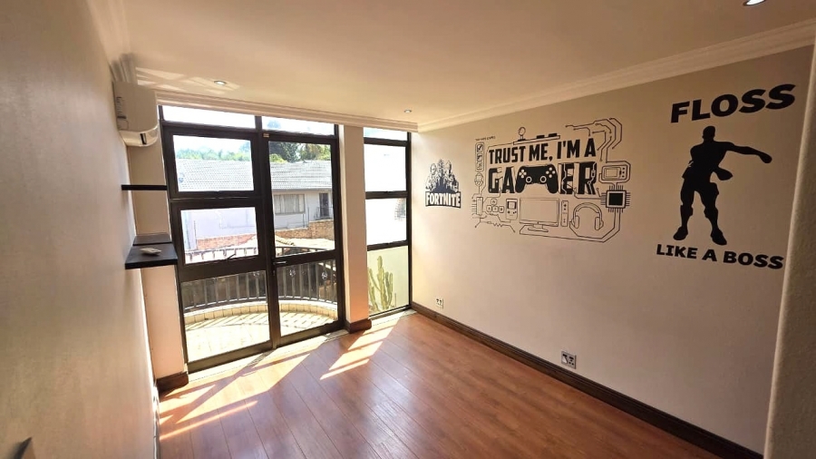 To Let 6 Bedroom Property for Rent in Waterkloof Ridge Gauteng