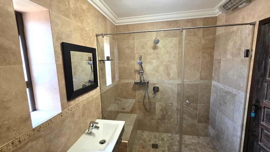 To Let 6 Bedroom Property for Rent in Waterkloof Ridge Gauteng