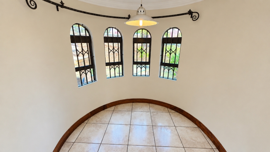 To Let 6 Bedroom Property for Rent in Waterkloof Ridge Gauteng