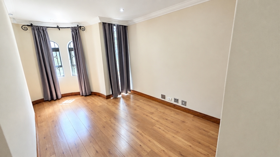 To Let 6 Bedroom Property for Rent in Waterkloof Ridge Gauteng