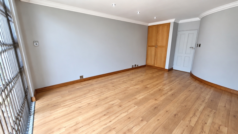 To Let 6 Bedroom Property for Rent in Waterkloof Ridge Gauteng