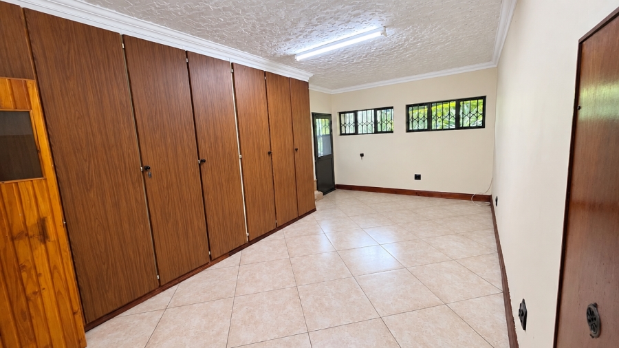 To Let 6 Bedroom Property for Rent in Waterkloof Ridge Gauteng