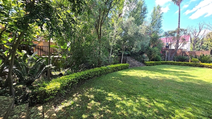 To Let 6 Bedroom Property for Rent in Waterkloof Ridge Gauteng