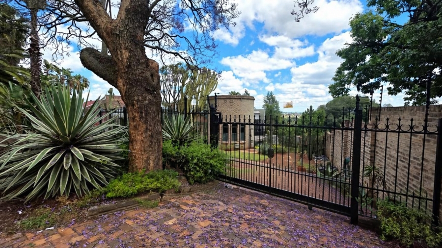To Let 6 Bedroom Property for Rent in Waterkloof Ridge Gauteng