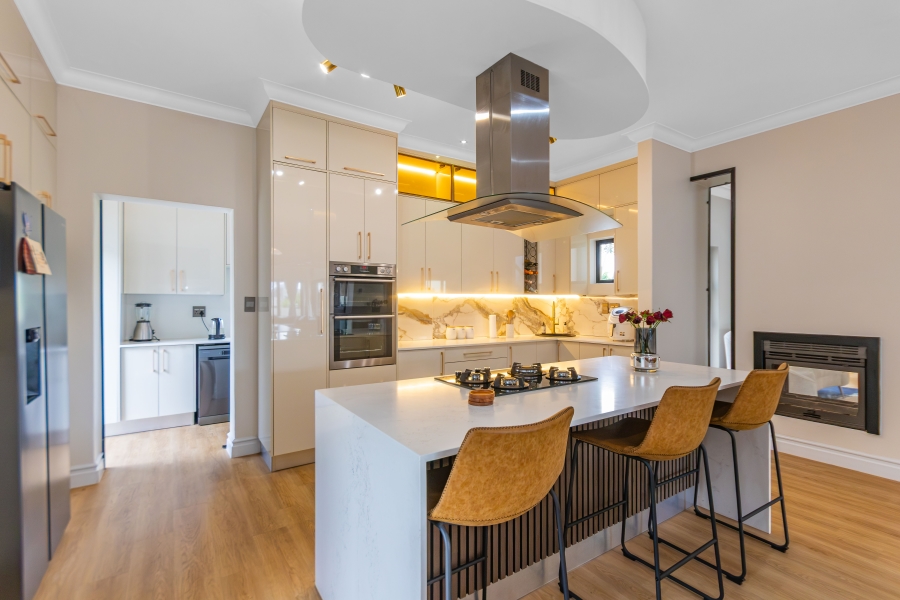 4 Bedroom Property for Sale in Copperleaf Estate Gauteng