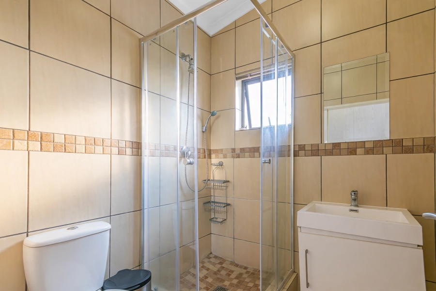 4 Bedroom Property for Sale in Barbeque Downs Gauteng