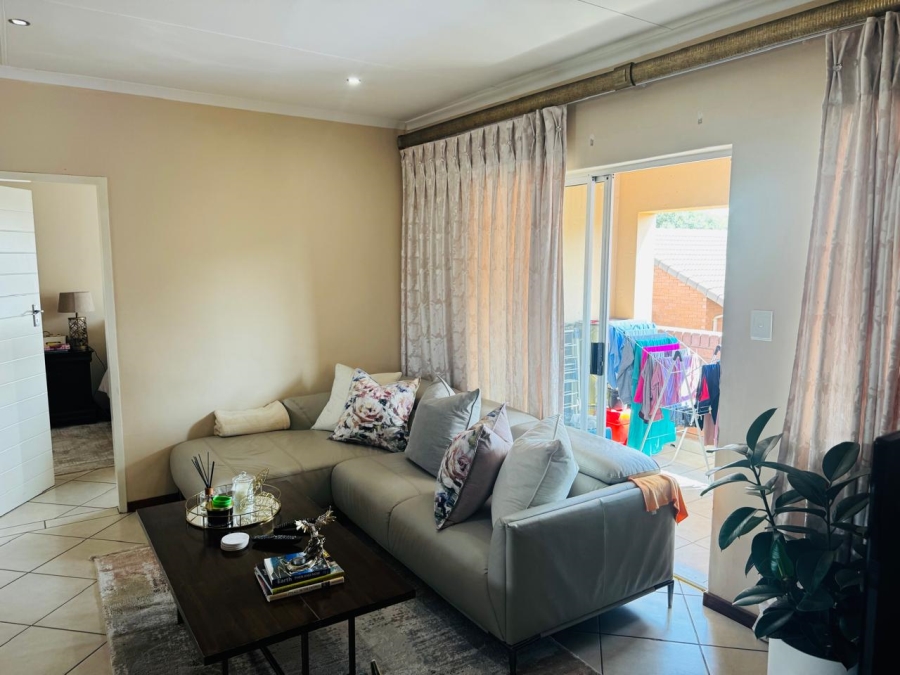3 Bedroom Property for Sale in Noordwyk Gauteng