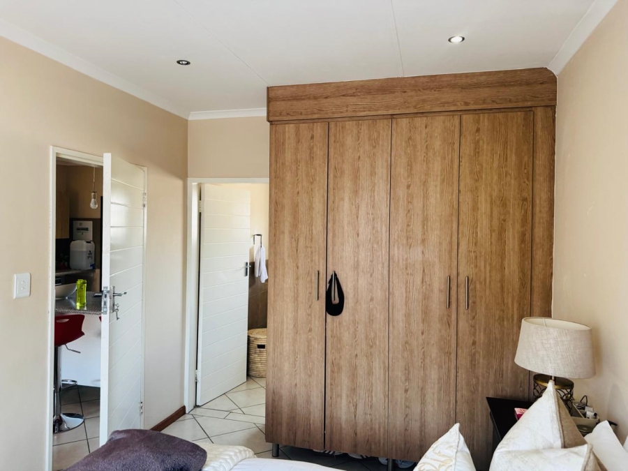 3 Bedroom Property for Sale in Noordwyk Gauteng