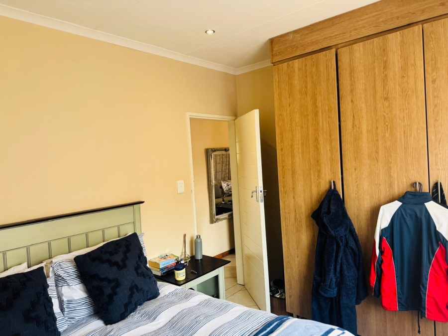 3 Bedroom Property for Sale in Noordwyk Gauteng