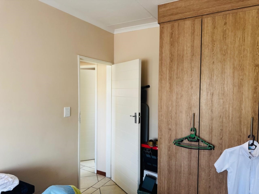 3 Bedroom Property for Sale in Noordwyk Gauteng
