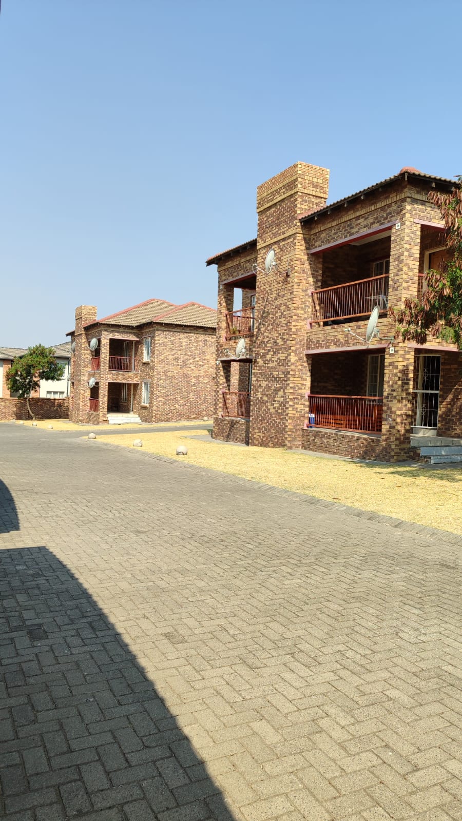 2 Bedroom Property for Sale in Noordwyk Gauteng