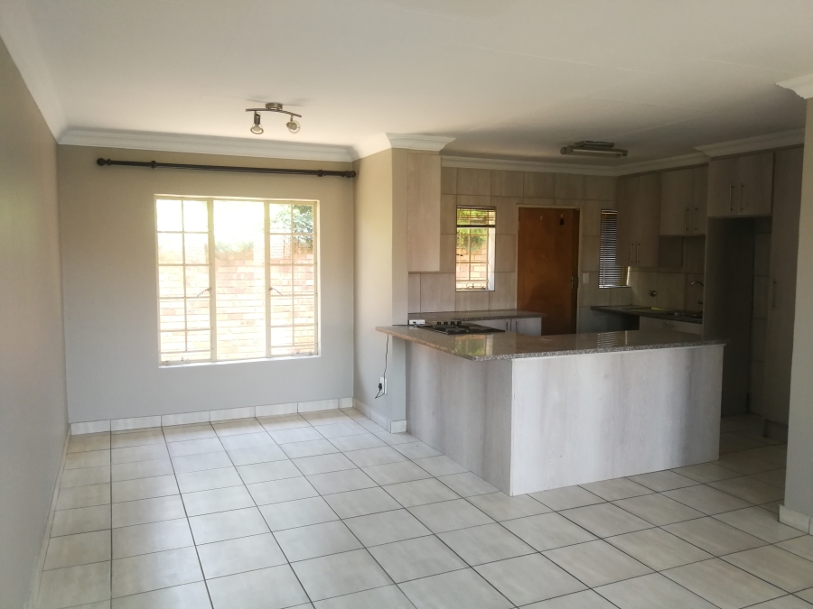 To Let 2 Bedroom Property for Rent in Faerie Glen Gauteng