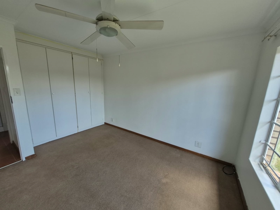 To Let 2 Bedroom Property for Rent in Faerie Glen Gauteng