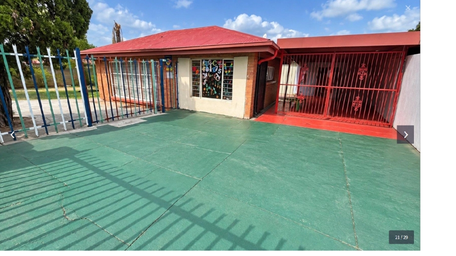 6 Bedroom Property for Sale in Danville Gauteng