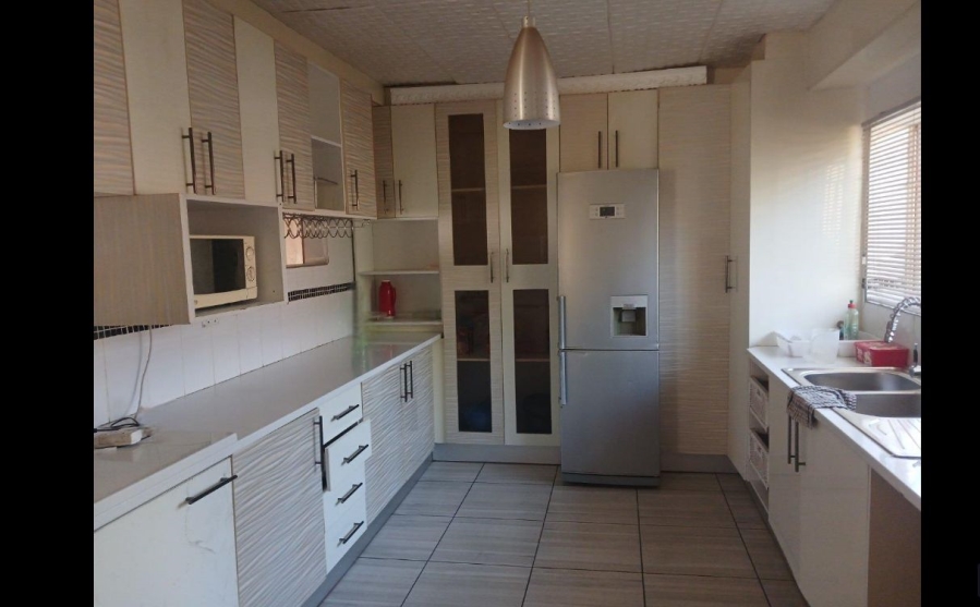 6 Bedroom Property for Sale in Danville Gauteng