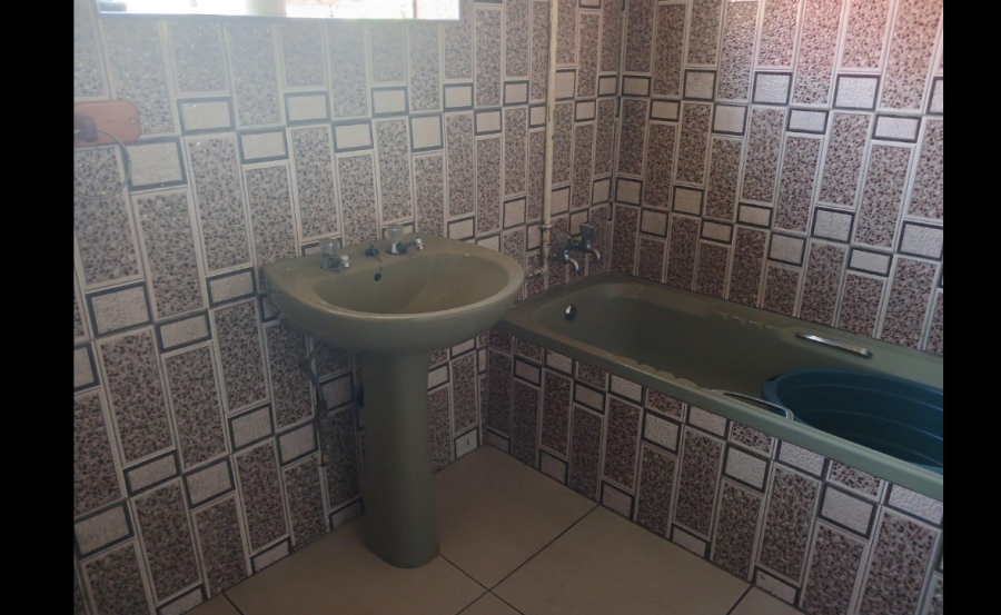 6 Bedroom Property for Sale in Danville Gauteng