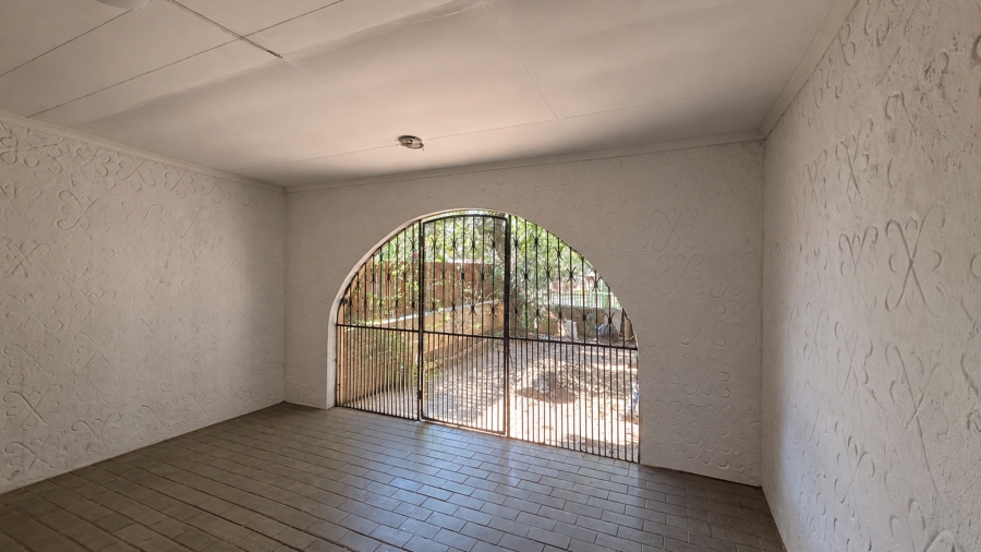 3 Bedroom Property for Sale in Sinoville Gauteng