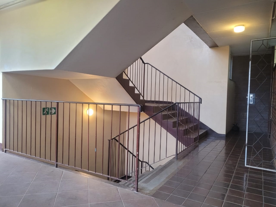2 Bedroom Property for Sale in Florida Gauteng