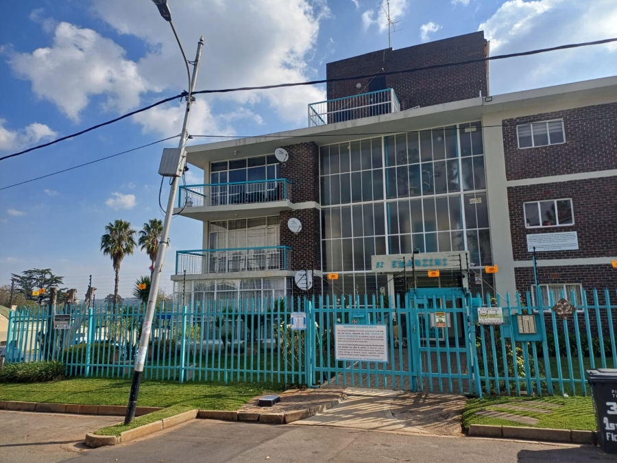 2 Bedroom Property for Sale in Florida North Gauteng